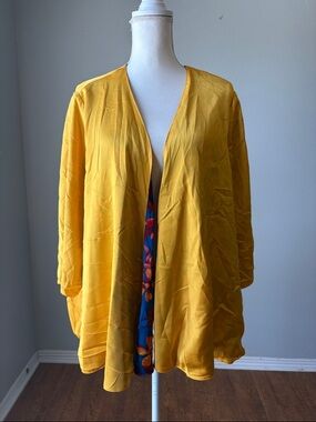 The Pioneer Woman | Bright Yellow Open-Front Reversable Kimono